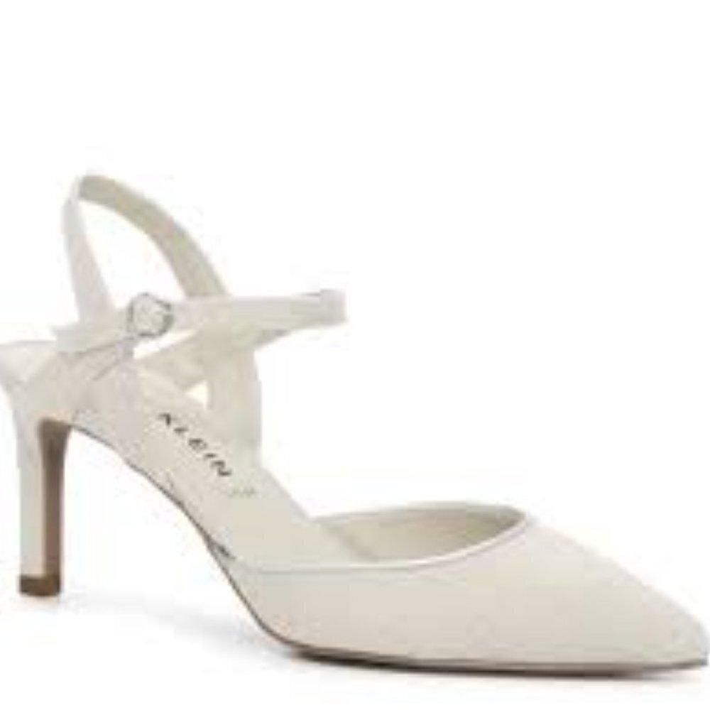 ANNE KLEIN Rita Heels Women's size 9 Silver Pointed Toe